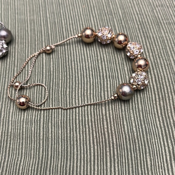 Used 4 slide adjust bracelets, alternating metallic and rhinestone beads - Picture 5 of 5